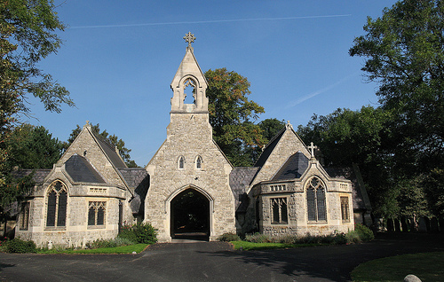 chapel_tottenham_cemetery.jpg (42561 bytes)