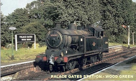 palace_gates_station.jpg (70122 bytes)