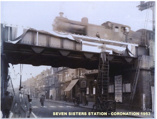seven_sisters_station_coronation_1953.jpg (53378 bytes)