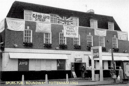 spurs_pub_roundway.jpg (49965 bytes)