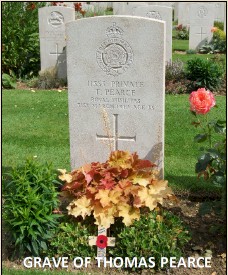 thomas_pearce_grave.jpg (33894 bytes)
