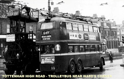 trolleybus_wards_corne_1961_overhead_wiring_problem.jpg (58940 bytes)