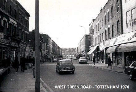 west_green_road_tottenham_1974.jpg (49953 bytes)