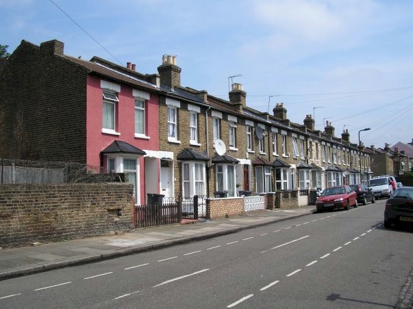 nelson_road.jpg (80798 bytes)